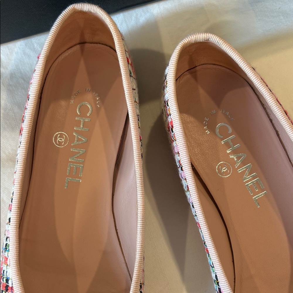 CHANEL Multicolor Tweed Ballerina Flats - Picture 5 of 14